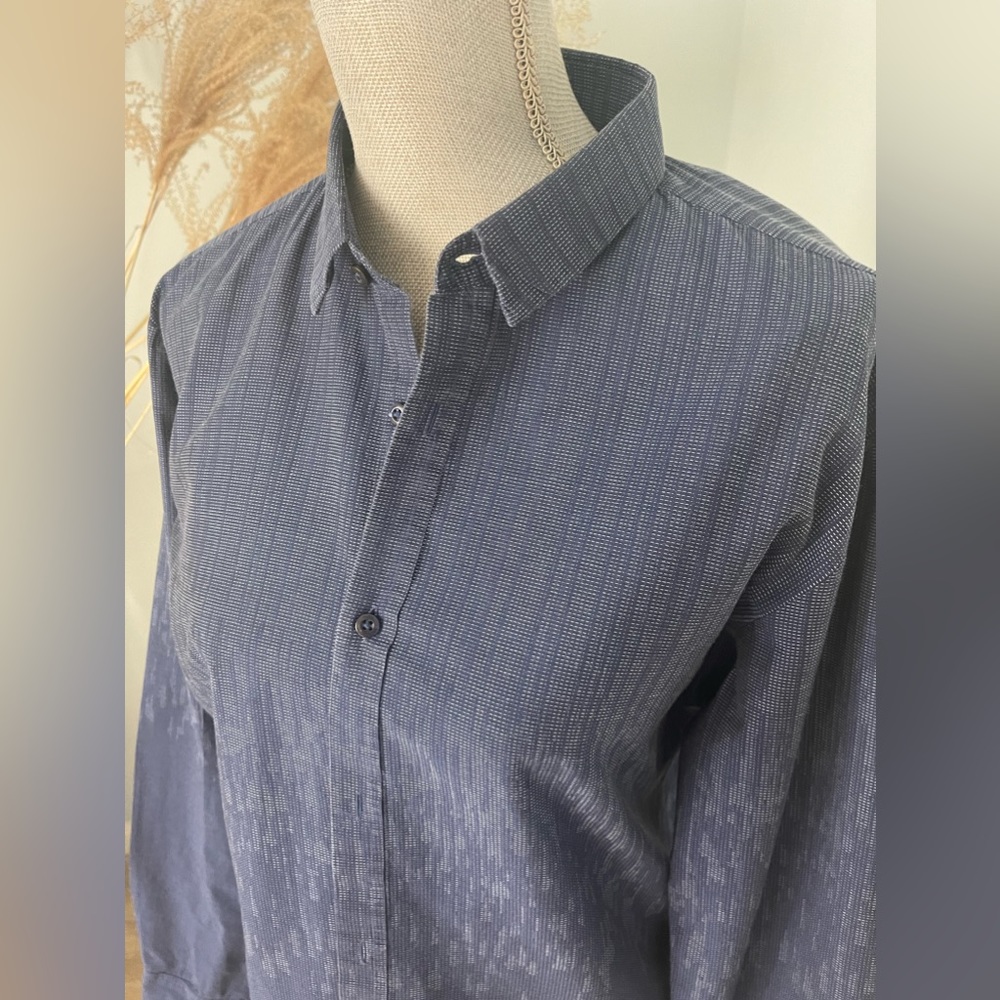 Hugo Boss Blue men’s dress shirt. Extra slim fit, size M